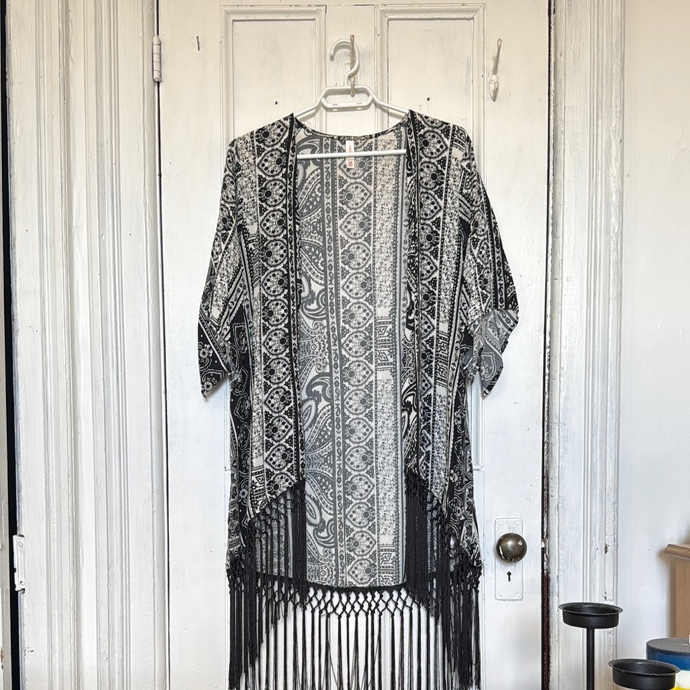 Black and White Patterned Kimono with Fringe